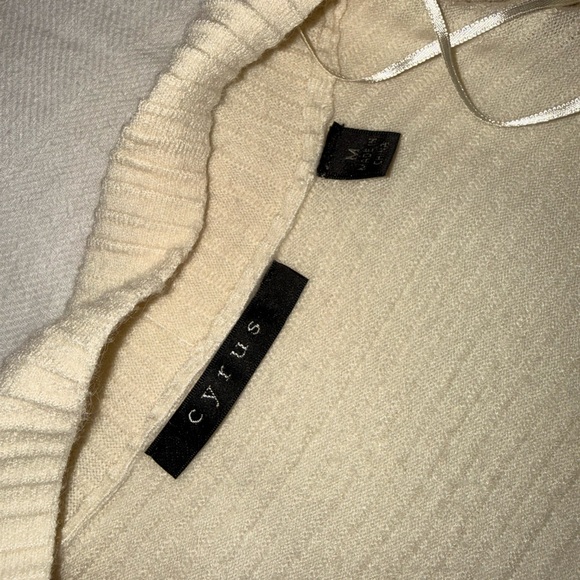 NWOT Cream Open-Front Sweater - Picture 9 of 9